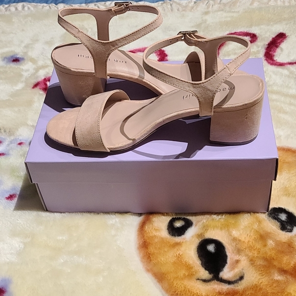 Light pink heeled sandals - Picture 2 of 5